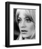 Goldie Hawn - Shampoo-null-Framed Photo