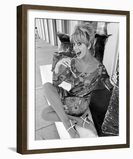 Goldie Hawn-null-Framed Photo