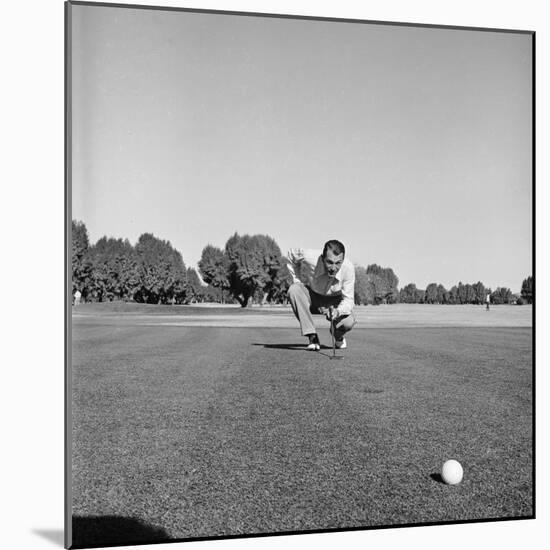 Golf Pro Ben Hogan-Martha Holmes-Mounted Premium Photographic Print