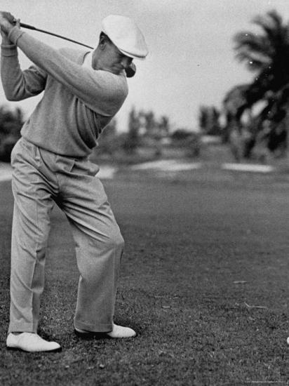 Golfer Ben Hogan, His Shoulders Level at Top of Swing' Premium Print - J. R. Eyerman | AllPosters.com