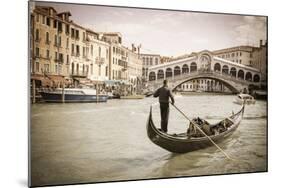 Gondola at the Rialto Bridge on the Grand Canal, Venice, Veneto, Italy-Russ Bishop-Mounted Photographic Print