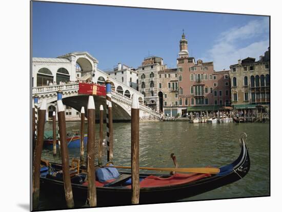 Gondola in Front of the Rialto Bridge on the Grand Canal in Venice, Veneto, Italy-Harding Robert-Mounted Photographic Print