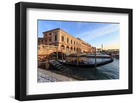 Gondola, Ponte Della Paglia and Riva Degli Schiavoni at sunrise after snow, Venice, UNESCO World He-Eleanor Scriven-Framed Photographic Print