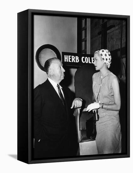 Grace Kelly and le realisateur Alfred Hitchcock sur le tournage du film La Main au Collet TO CATCH-null-Framed Stretched Canvas