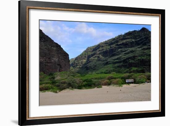 Graffiti at Polihale Beach-hvigar-Framed Photographic Print