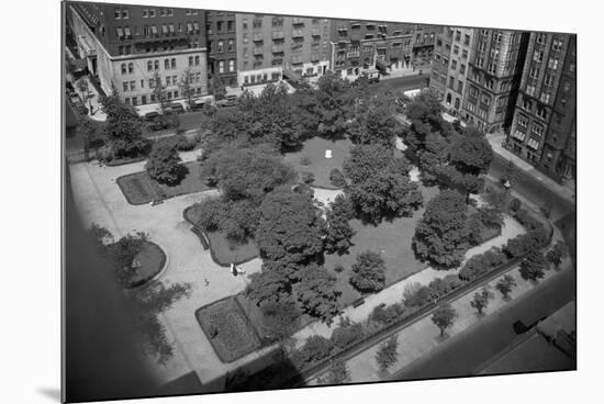 Gramercy Park-null-Mounted Photographic Print