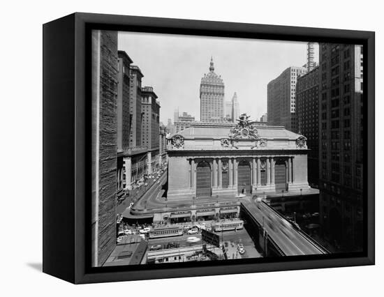 Grand Central Station in Manhattan-null-Framed Stretched Canvas