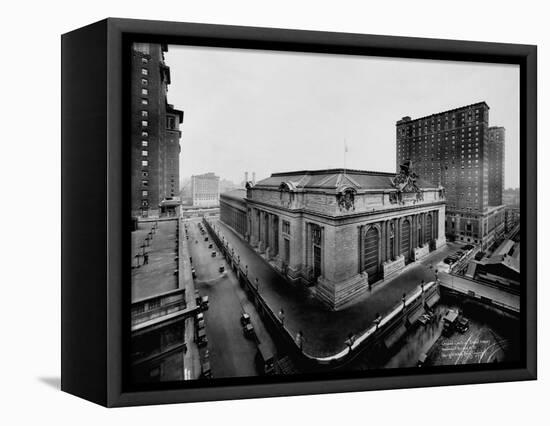 Grand Central Terminal-null-Framed Stretched Canvas