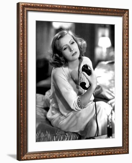 GRAND HOTEL, 1932 directed by EDMUND GOULDING Greta Garbo (b/w photo)-null-Framed Photo