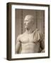 Grande statue nue héroïque: Jules César (Caïus Julius Caesar 100 avant J.C- 44 avant J.C)-null-Framed Giclee Print