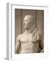 Grande statue nue héroïque: Jules César (Caïus Julius Caesar 100 avant J.C- 44 avant J.C)-null-Framed Giclee Print