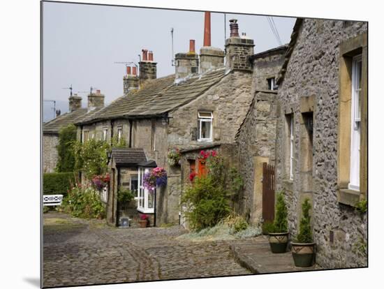 Grassington Village, Yorkshire Dales National Park, North Yorkshire, England, United Kingdom-White Gary-Mounted Photographic Print