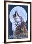 Gray Wolf Howling - South Dakota-Lantern Press-Framed Art Print