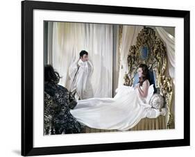 Great Catherine, by GordonFlemyng, with irish actor Peter O'Toole and french actress Jeanne Moreau,-null-Framed Photo