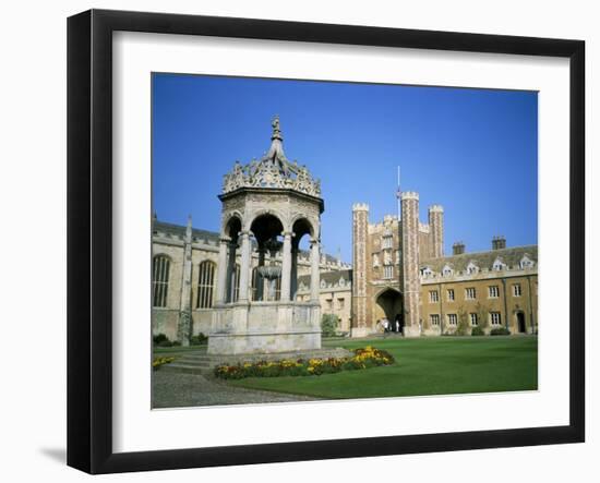 Great Court, Fountain and Great Gate, Trinity College, Cambridge, Cambridgeshire, England-David Hunter-Framed Photographic Print