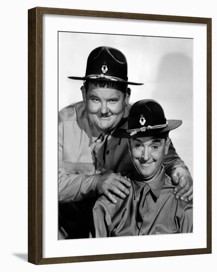 Great Guns, Oliver Hardy, Stan Laurel [Laurel and Hardy], 1941-null-Framed Photo