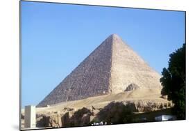 Great Pyramid of Cheops at Giza, Egypt, 4th Dynasty, Old Kingdom, 26th Century Bc-null-Mounted Photographic Print