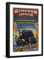 Great Smoky Mountains National Park - Black Bear-Lantern Press-Framed Art Print