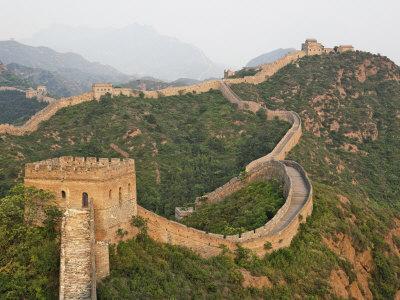https://imgc.allpostersimages.com/img/posters/great-wall-of-china-at-jinshanling-china_u-L-P85PWB0.jpg?artPerspective=n