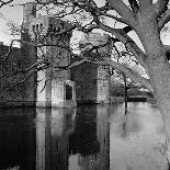 Bodiam Castle, East Sussex, 1966-Greaves-Photographic Print