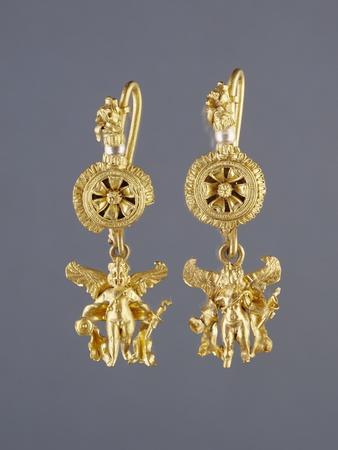 https://imgc.allpostersimages.com/img/posters/greek-disk-earrings-with-eros-pendants_u-L-PZRLVT0.jpg?artPerspective=n