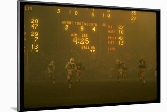 Green Bay Packers' Paul Hornung Eluding Baltimore Colt's Defense to Score 5th Touchdown of Game-Art Rickerby-Mounted Photographic Print