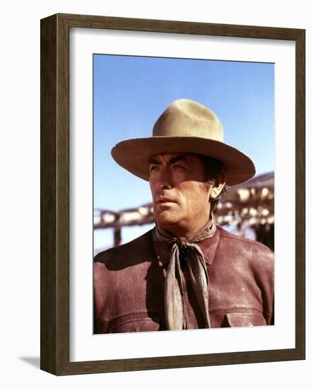 Gregory Peck THE STALKING MOON, 1969 directed by ROBERT MULLIGAN (photo)-null-Framed Photo