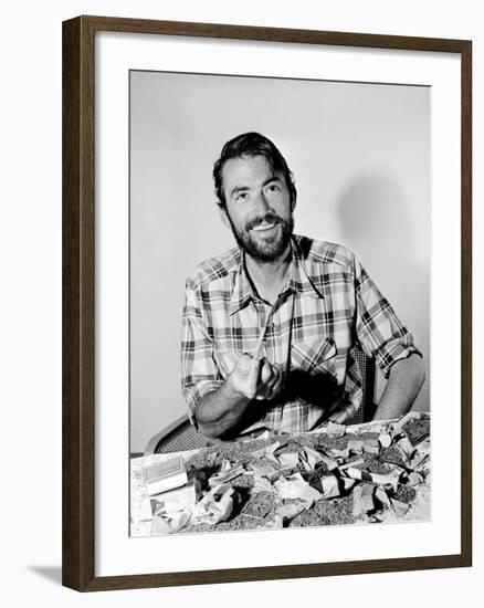 Gregory Peck-null-Framed Photographic Print