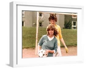 Gregory's Girl, Dee Hepburn, Gordon John Sinclair, 1981-null-Framed Photo