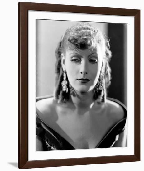 Greta Garbo-null-Framed Photo