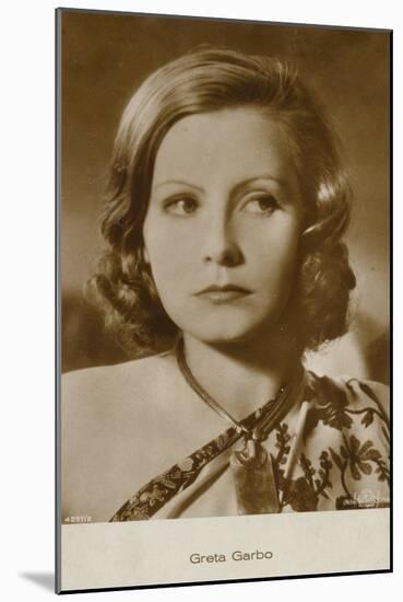 Greta Garbo-null-Mounted Photographic Print