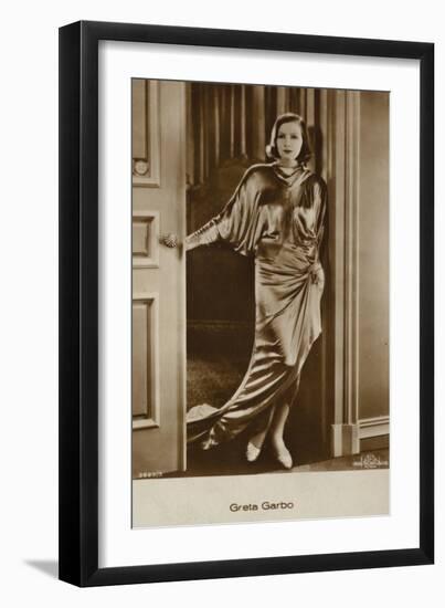 Greta Garbo-null-Framed Photographic Print