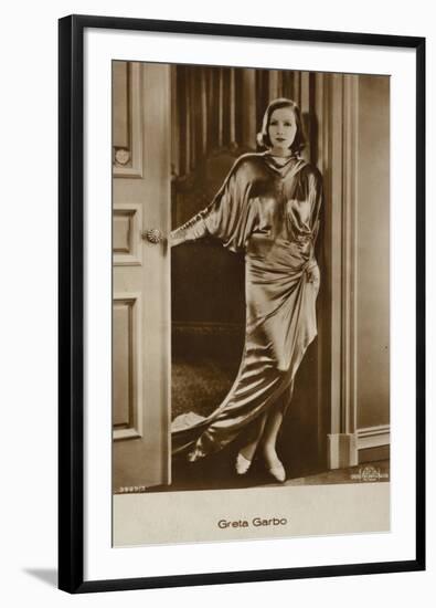 Greta Garbo-null-Framed Photographic Print