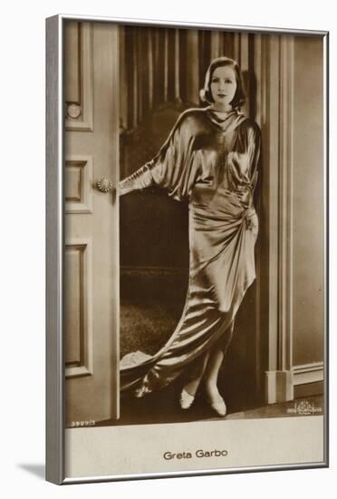 Greta Garbo-null-Framed Photographic Print