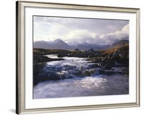 GrovŸbritannien, Schottland, Strathclyde, Rannoch Moor, River Ba , Natur, Berglandschaft-Thonig-Framed Photographic Print