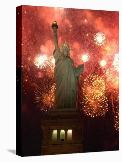 Grucci Fireworks Light the Sky Over the Statue of Liberty-null-Stretched Canvas