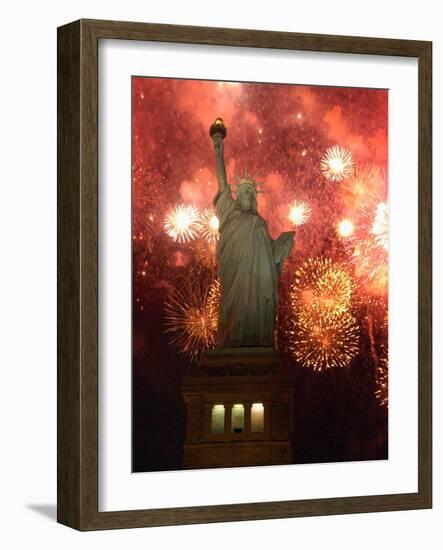 Grucci Fireworks Light the Sky Over the Statue of Liberty-null-Framed Photographic Print