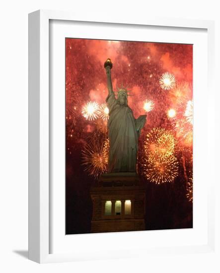 Grucci Fireworks Light the Sky Over the Statue of Liberty-null-Framed Photographic Print