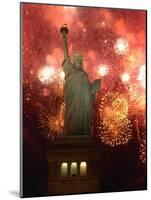 Grucci Fireworks Light the Sky Over the Statue of Liberty-null-Mounted Photographic Print