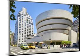 Guggenheim Museum of Modern and Contemporary Art, New York, USA-Simon Montgomery-Mounted Photographic Print