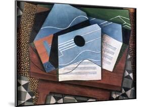 Guitar on a Table, 1915-Juan Gris-Mounted Giclee Print