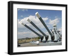 Guns on the USS North Carolina Battleship Memorial, Wilmington, North Carolina-Lynn Seldon-Framed Photographic Print