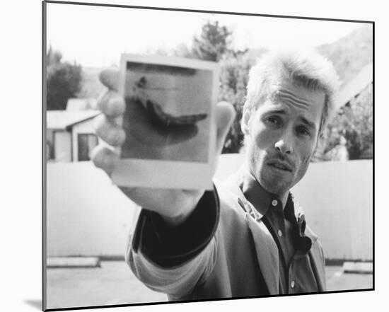 Guy Pearce, Memento (2000)-null-Mounted Photo