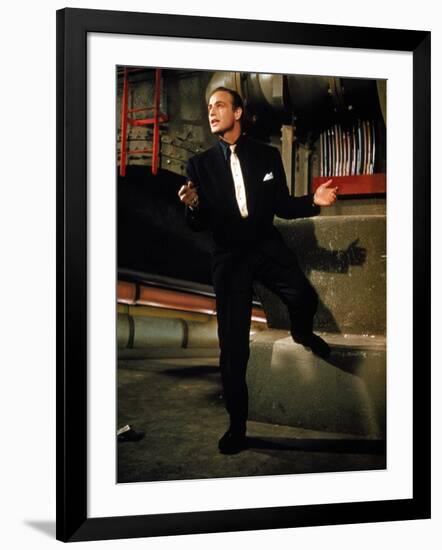 Guys And Dolls, Marlon Brando, 1955-null-Framed Photo