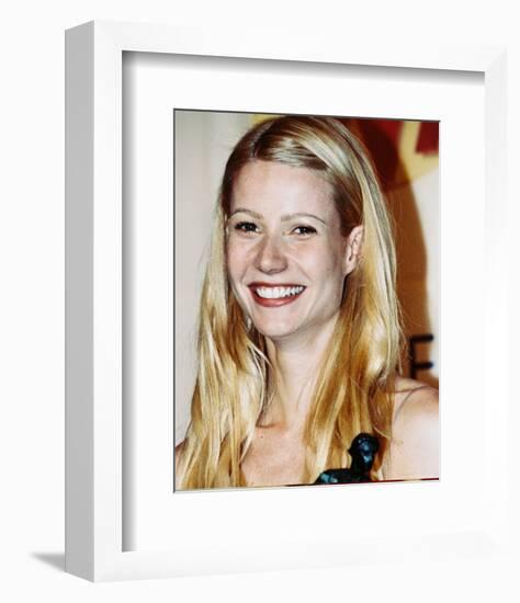 Gwyneth Paltrow-null-Framed Photo