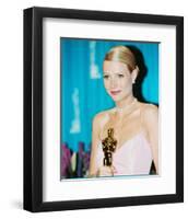 Gwyneth Paltrow-null-Framed Photo