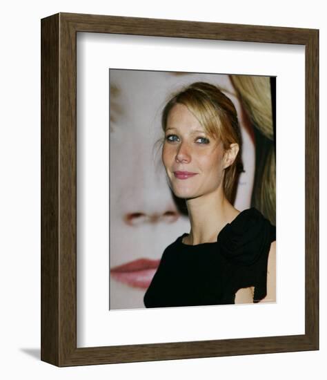 Gwyneth Paltrow-null-Framed Photo