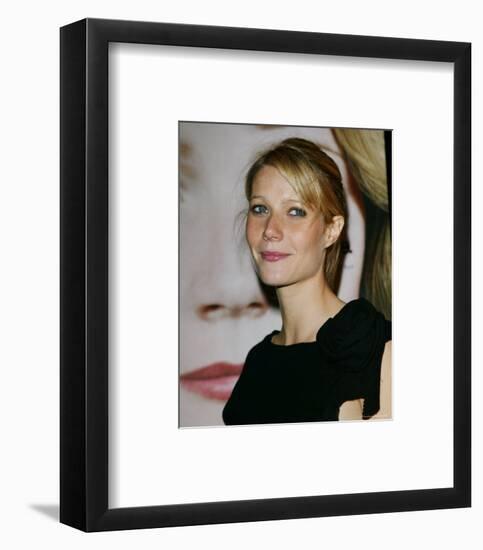 Gwyneth Paltrow-null-Framed Photo