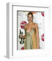 Gwyneth Paltrow-null-Framed Photo