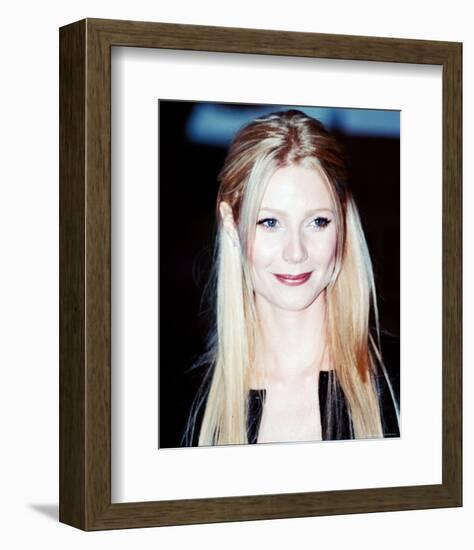 Gwyneth Paltrow-null-Framed Photo